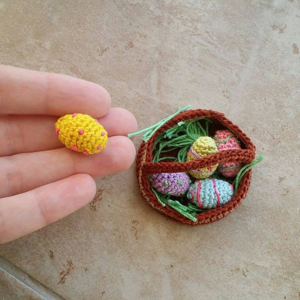 tiny Crochet Easter Eggs and Basket pattern