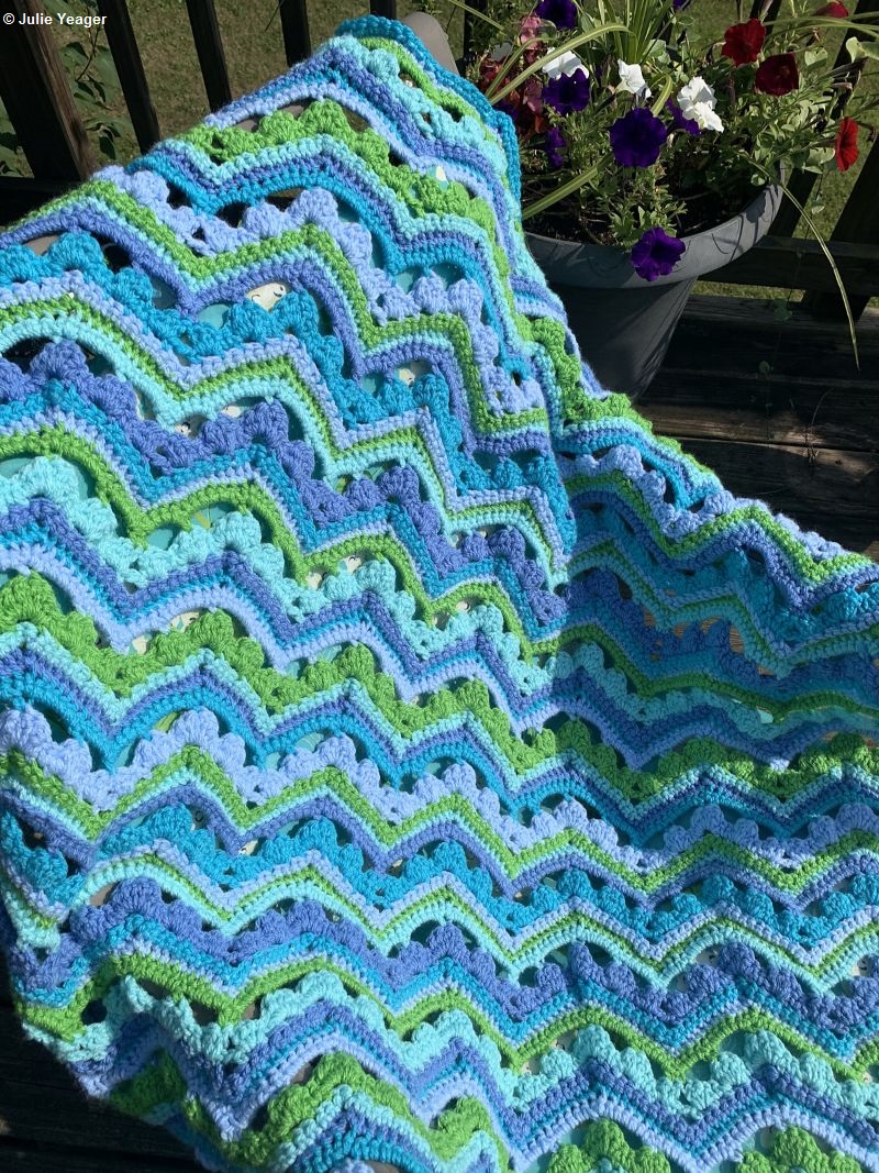 Shells Ripple Blanket