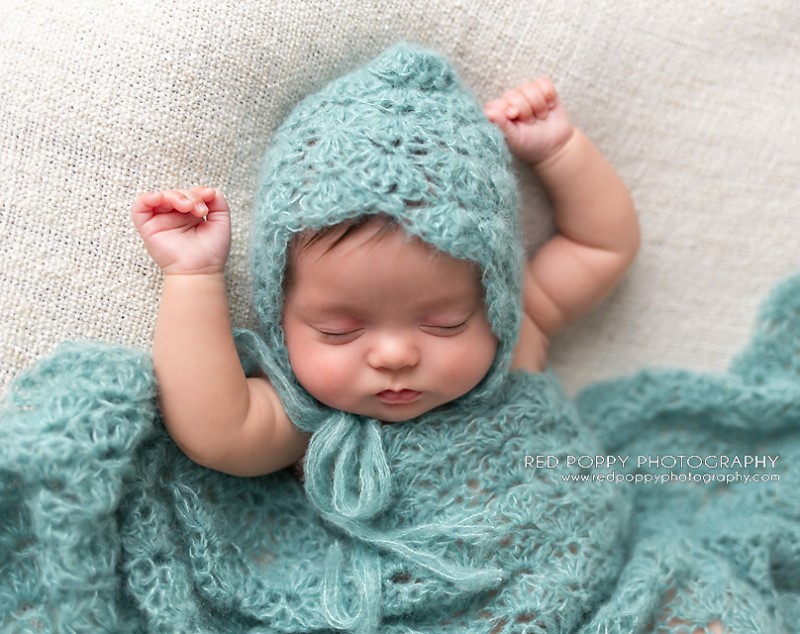 Newborn Lace Bonnet Hat Crochet Pattern