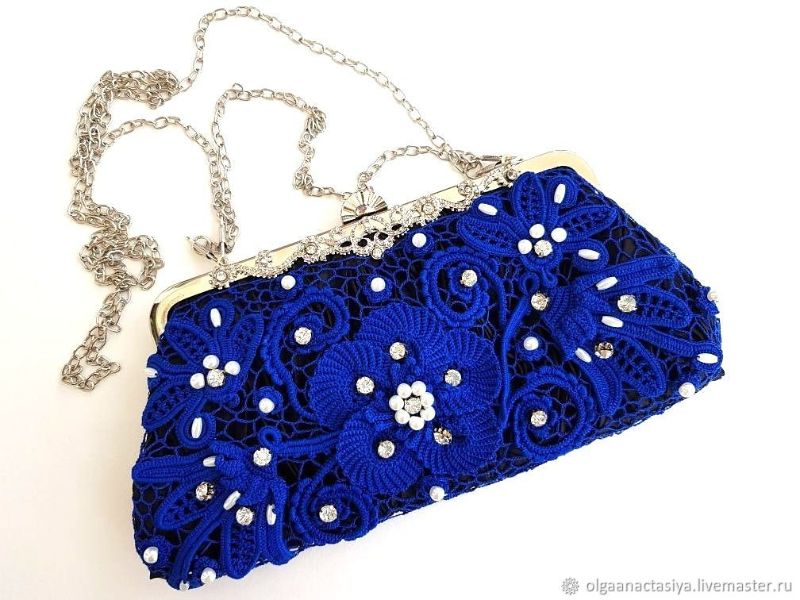 Blue Clutch