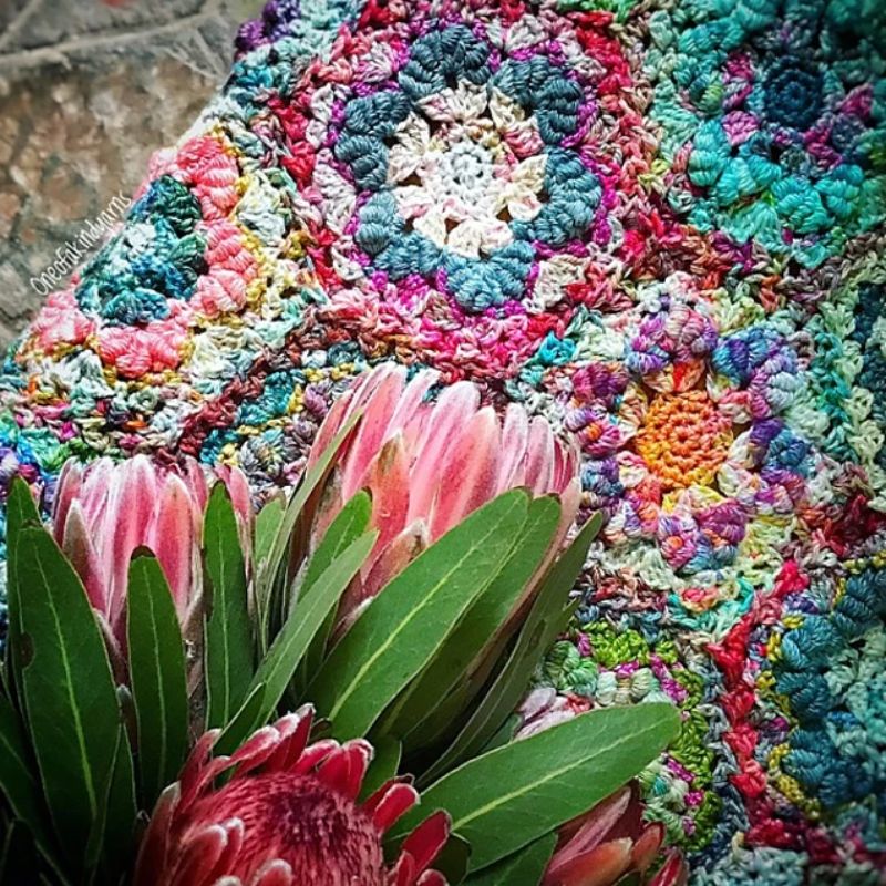 hexagons Crochet flowers blanket