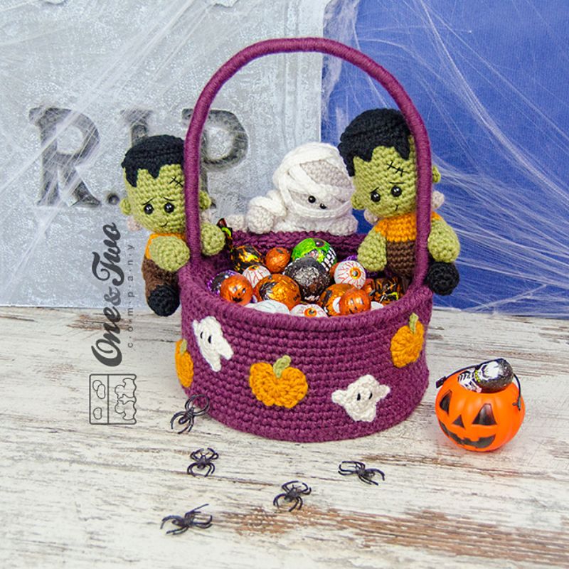 Spooky Halloween Basket