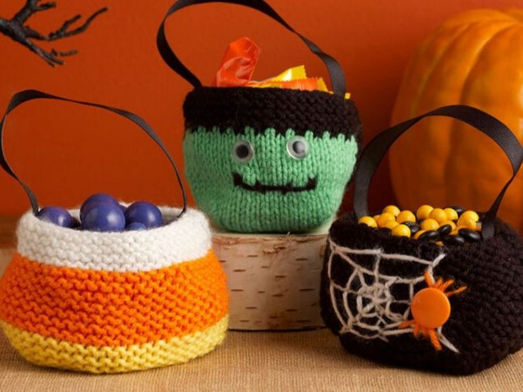 Knitted Halloween Treat Bags Free Patterns