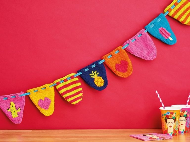 Colorful Buntings Free Knitting Patterns