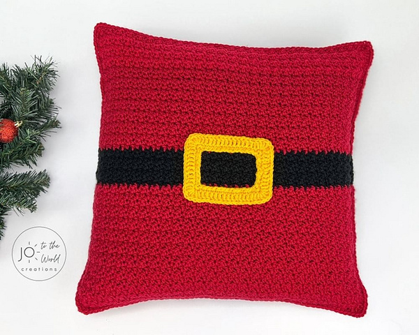 Santa claus crochet pillow pattern.